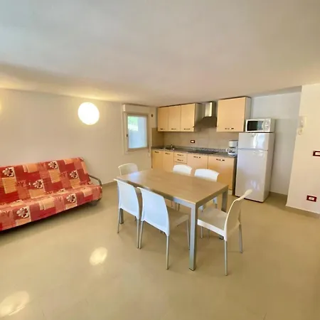 Modern And Well-equipped In Apartment