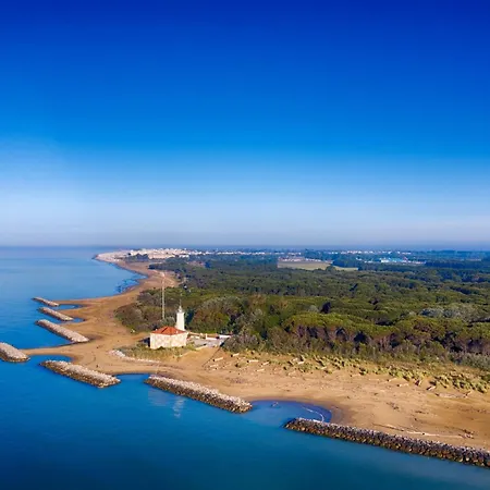 Modern And Well-equipped In * Bibione